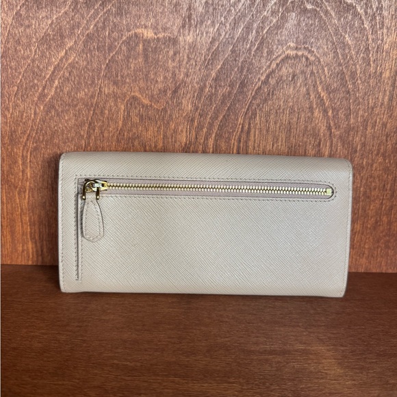 Prada monochrome Saffiano Leather Continental Wallet - Picture 3 of 9